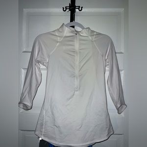 Women’s Nike half zip half length sleeve top